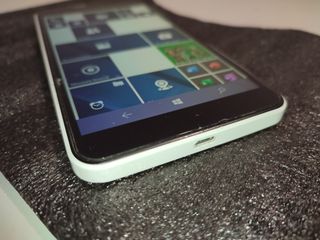 Nokia Lumia 640 xl-thumb-1