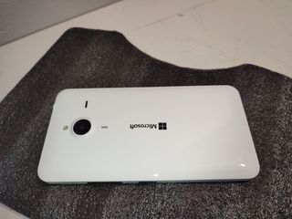 Nokia Lumia 640 xl-thumb-2