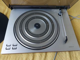 Bang & Olufsen B&O Beogram 1700 Vintage Turntable –used