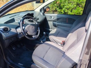 Renault Twingo 2009 Gt-thumb-7