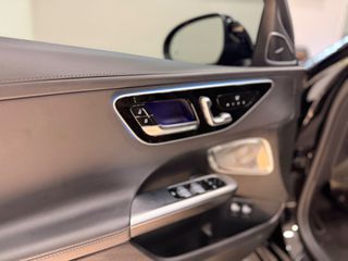 Mercedes-Benz C 300 2024 e AMG Line Panorama Full Options ΕΓΓΥΗΣΗ ΕΩΣ 2027-thumb-29
