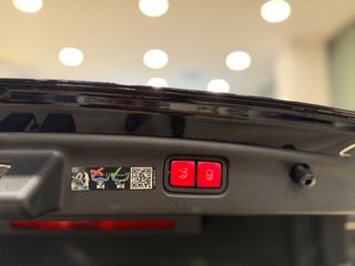 Mercedes-Benz C 300 2024 e AMG Line Panorama Full Options ΕΓΓΥΗΣΗ ΕΩΣ 2027-thumb-17