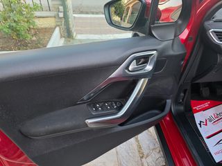 Peugeot 2008 2018 1.2 PURETECH 110 ALLURE/FULL EXTRA/-thumb-28