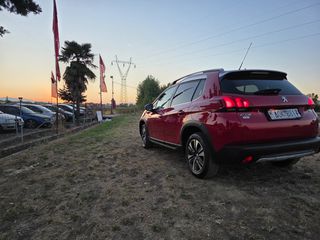 Peugeot 2008 2018 1.2 PURETECH 110 ALLURE/FULL EXTRA/-thumb-29