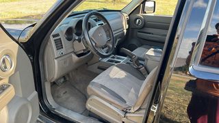 Dodge Nitro 2009 SXT-thumb-7