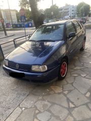 Volkswagen Polo 2002-thumb-2