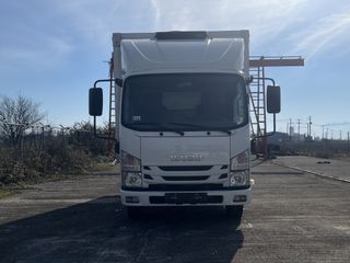 Ψυγείο Isuzu 2018-thumb-1