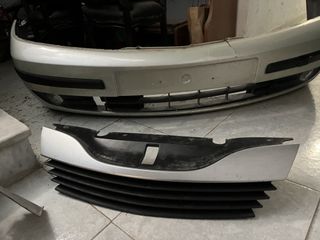 Προφυλακτήρας μπροστινός και μάσκα από Renault Laguna II 2003