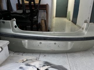 Προφυλακτήρας πίσω από Renault Laguna II 2003