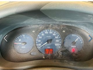 Renault Kangoo 1999-thumb-3