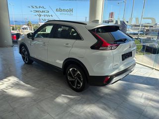Mitsubishi Eclipse Cross 2022 INSTYLE PLUG-IN HYBRID-thumb-2