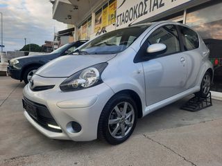 Toyota Aygo 2014 AYGO 1.0 AUTOMATIC-PUDDLES-NAVI