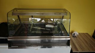 Βιτρίνα θερμαινόμενη