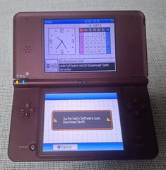 Nintendo DS XL-thumb-1