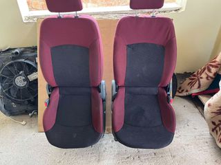 ΠΩΛΟΥΝΤΑΙ ΚΑΘΊΣΜΑΤΑ HYUNDAI ATOS '02-05