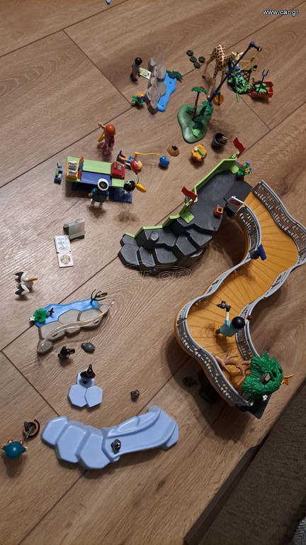 PLAYMOBIL