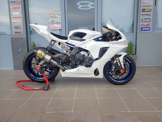 Yamaha YZF-R1 2015 RN32