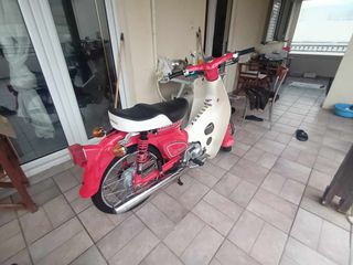 Honda C 1986 C50C (στρογγυλοφαναρο)
