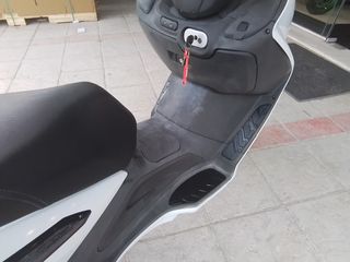 Sym GTS 300 2013-thumb-7