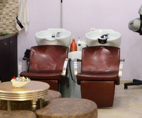 Πωλείτε εξοπλισμός  Ψυχικής Ευεξίας ΚΟΜΜΩΤΗΡΙΟΥ, ΜΑNΙΚΙΟΥΡ, ΠΕΝΤΙΚΟΥΡ, MASSAGE,  SPA + Jet Vibe - Personal Training - Evathlon Total Fitness + Σολάριουμ, της ALISUN SUNVISION V 200 XXL