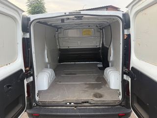 Opel Vivaro 2019-thumb-6