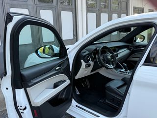 Alfa Romeo Stelvio 2021 Veloce-thumb-8