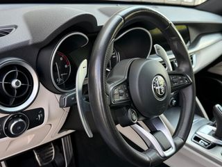 Alfa Romeo Stelvio 2021 Veloce-thumb-14