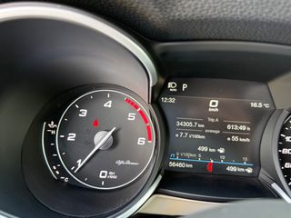 Alfa Romeo Stelvio 2021 Veloce-thumb-23
