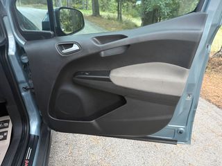 Ford Transit Courier 2019 2019-thumb-28