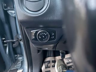 Ford Transit Courier 2019 2019-thumb-30