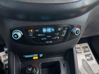 Ford Transit Courier 2019 2019-thumb-33
