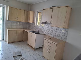 ντουλάπια κουζίνας