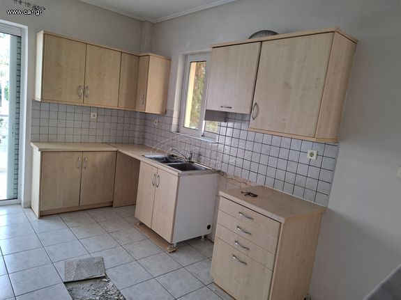 ντουλάπια κουζίνας