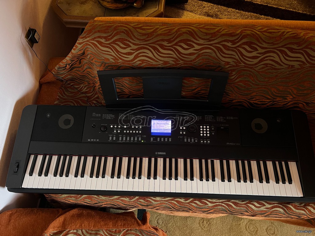 DIGITAL PIANO