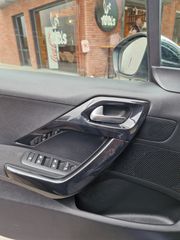 Peugeot 208 2016 1.2 ALLURE 110HP-thumb-18