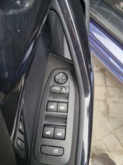 Peugeot 208 2016 1.2 ALLURE 110HP-thumb-19