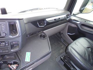 Scania 2017 S 500-thumb-11
