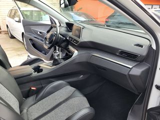 Peugeot 3008 2017-thumb-13