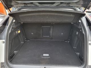 Peugeot 3008 2017-thumb-10