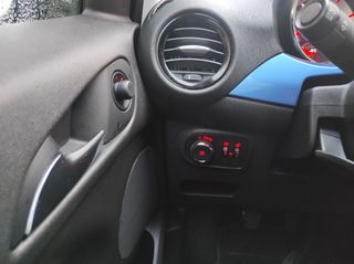 Opel Adam 2016 JAM 1.2-thumb-15