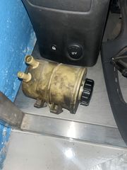 Δοχείο υγρού υδραυλικού τιμονιού απο Renault Laguna II 2003
