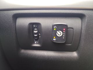 Renault Clio 2009 1.2 16V TCE RIPCURL-thumb-4