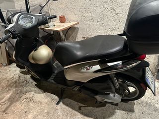 Piaggio Liberty 125 2023 ABS-thumb-1