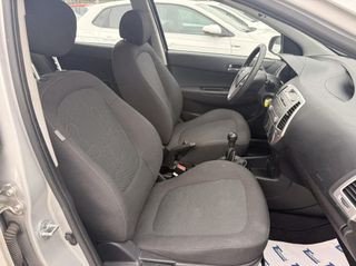 Hyundai i 20 2012-thumb-22