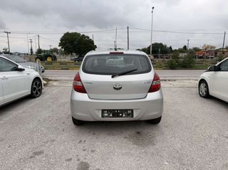 Hyundai i 20 2012-thumb-5