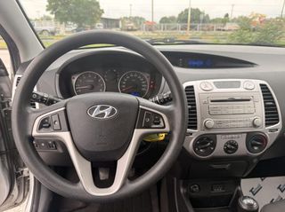 Hyundai i 20 2012-thumb-14