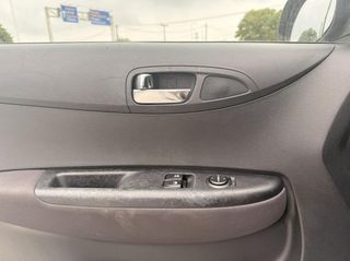 Hyundai i 20 2012-thumb-10