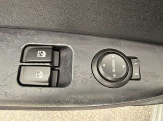Hyundai i 20 2012-thumb-11