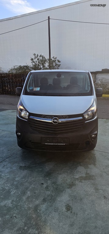 Opel Vivaro 2019 με ράφια άριστο