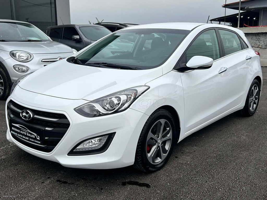 Hyundai i 30 2015 I30 1.6 CRDI 110 BLUE DRIVE INITIA